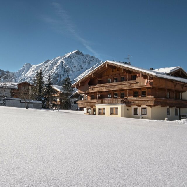 Appartementhaus im Winter