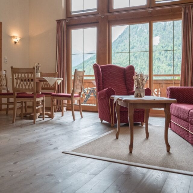 Wohnzimmer Panoramasuite - Wohnbeispiel 1
